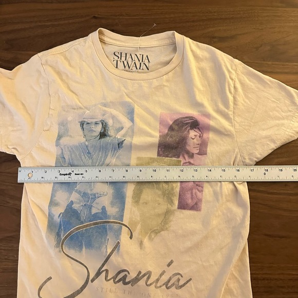 Shania Twain by Goodie Two Sleeves Music Graphic Tee Shirt sz S - Picture 7 of 8